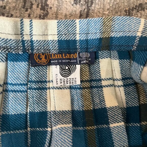 Clan Laird Wool Blue Kilt Skirt - 26-28" Waist - Picture 3 of 3